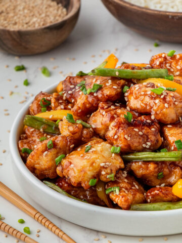 Panda Express Sesame Chicken Recipe with peppers and sesame seeds