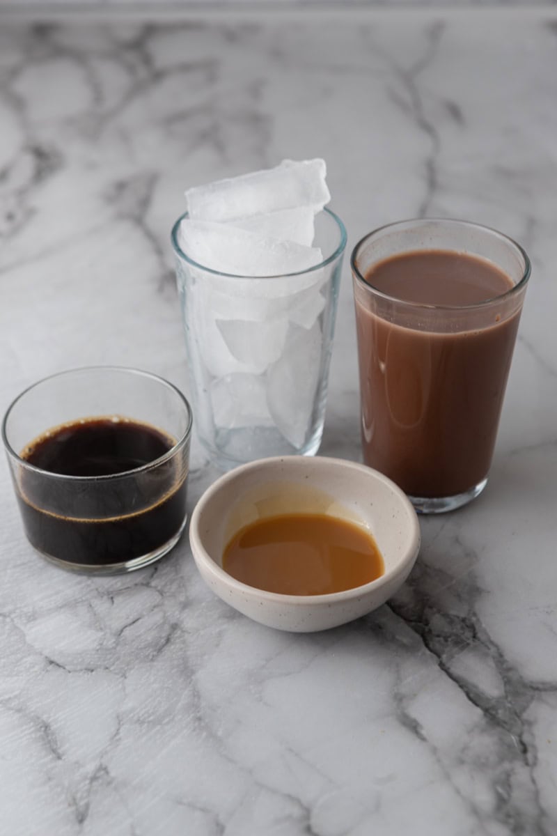 ingredients for the dutch bros caramelizer recipe