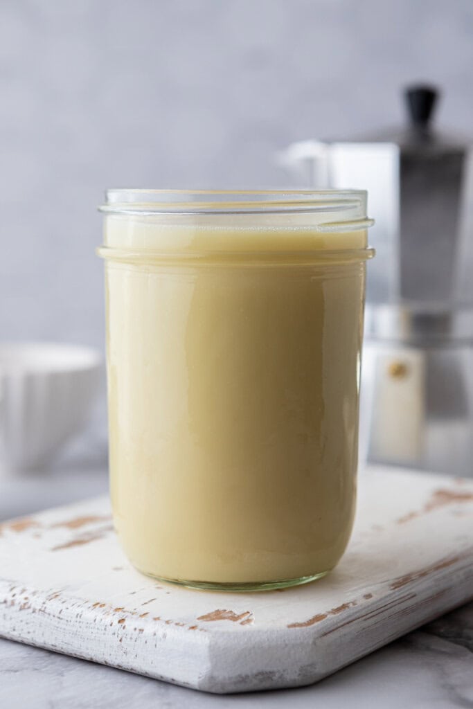 The Best Starbucks White Chocolate Mocha Syrup Recipe - Simple Copycat ...
