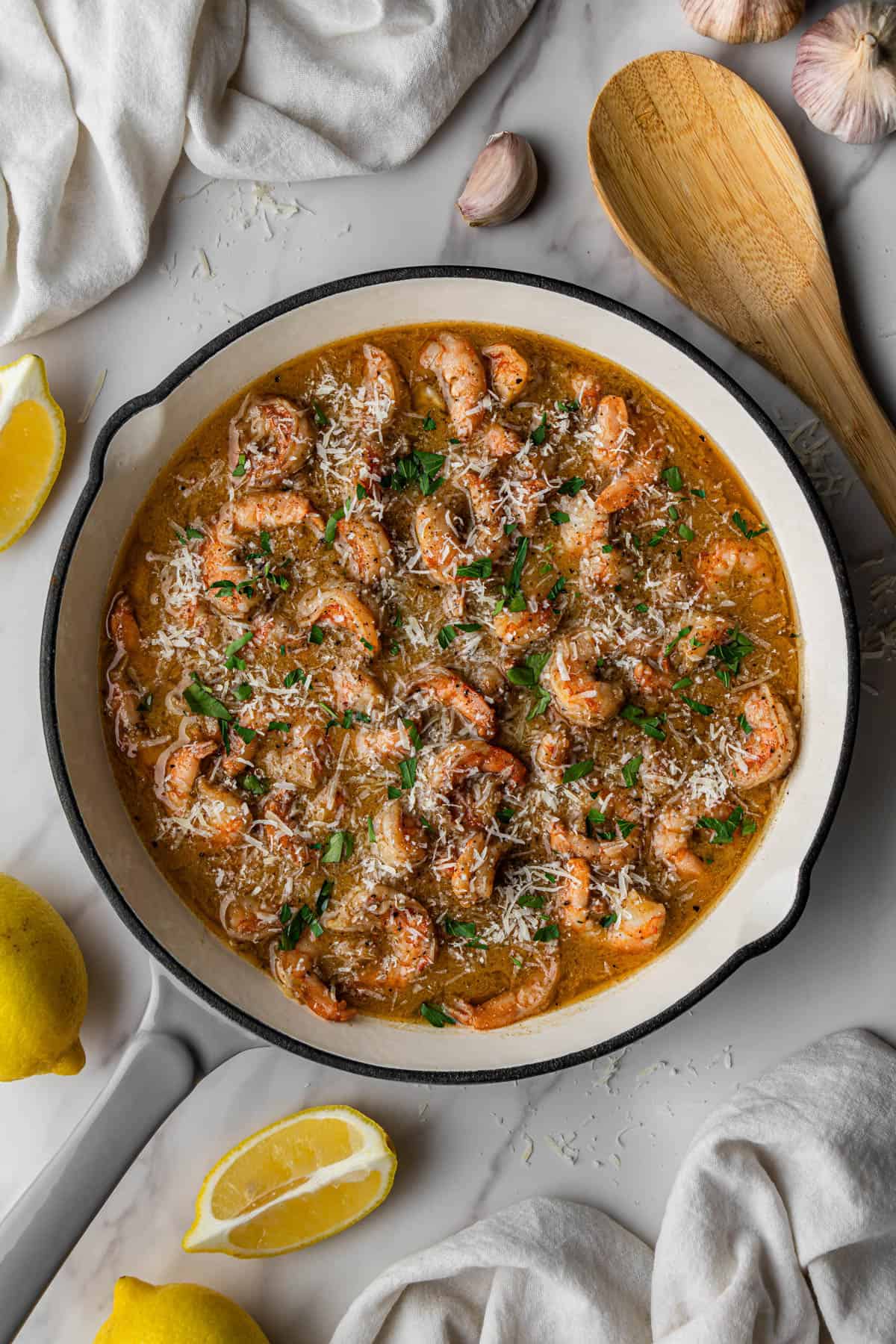 finished red lobster shrimp scampi copycat recipe in skillet