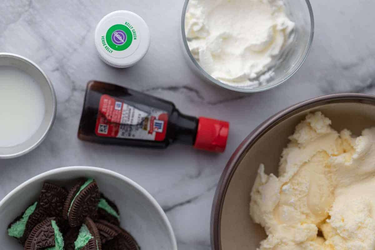 ingredients for the mcdonalds oreo shamrock mcflurry recipe